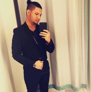 Meet your Posher, Rivera torres